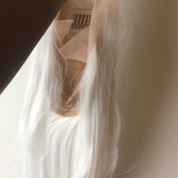 ?  GRACE 24” SNOW WHITE STRAIGHT LACE FRONT WIG✨ main image 5